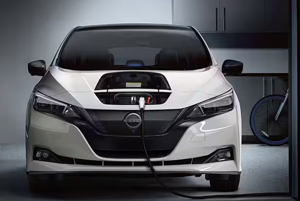 Nissan Leaf Electric Car Picture