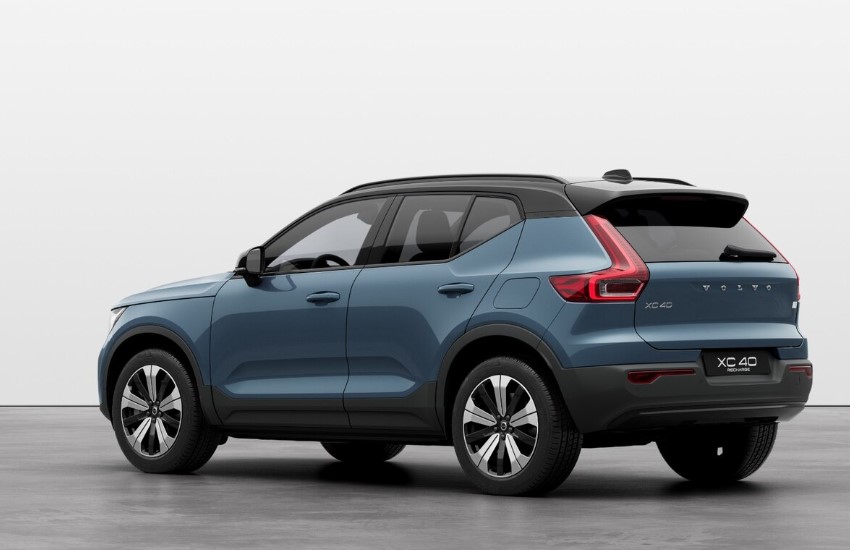 Volvo XC40 Recharge Fjord Blue Electric Car Picture